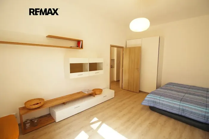 Prodej bytu 2+kk, Praha - Vršovice, Holandská, 40 m2