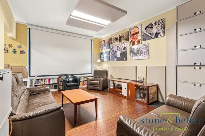 Prodej bytu 3+1, Praha - Smíchov, Zborovská, 111 m2