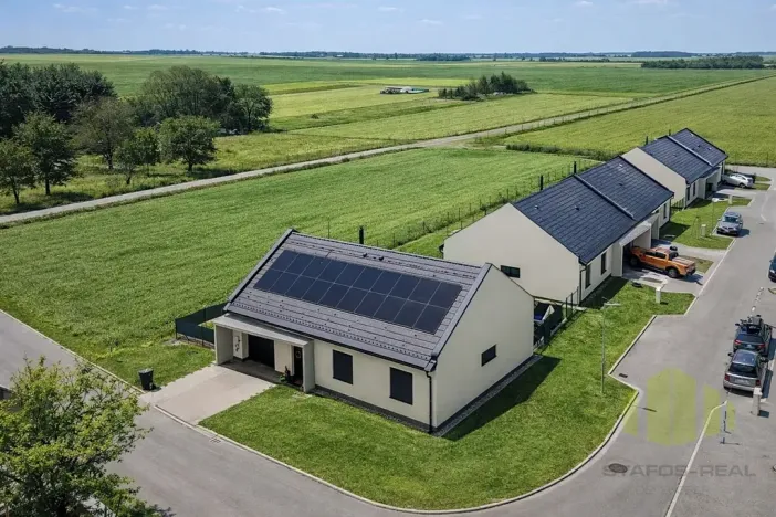 Prodej rodinného domu, Ústín, 128 m2