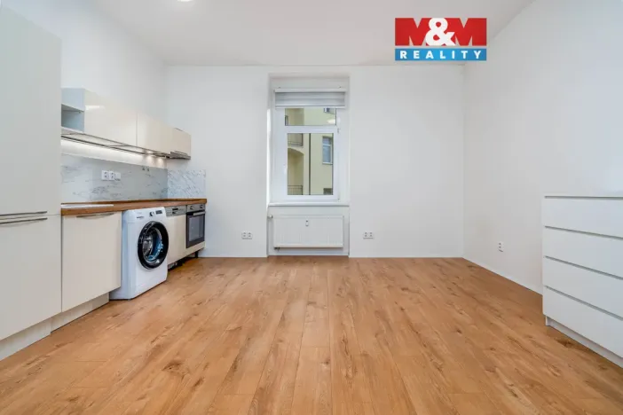 Pronájem bytu 1+kk, Praha - Vysočany, Spojovací, 35 m2