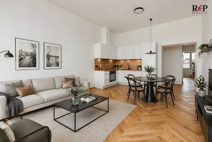 Prodej bytu 2+kk, Praha - Smíchov, Hořejší nábřeží, 47 m2