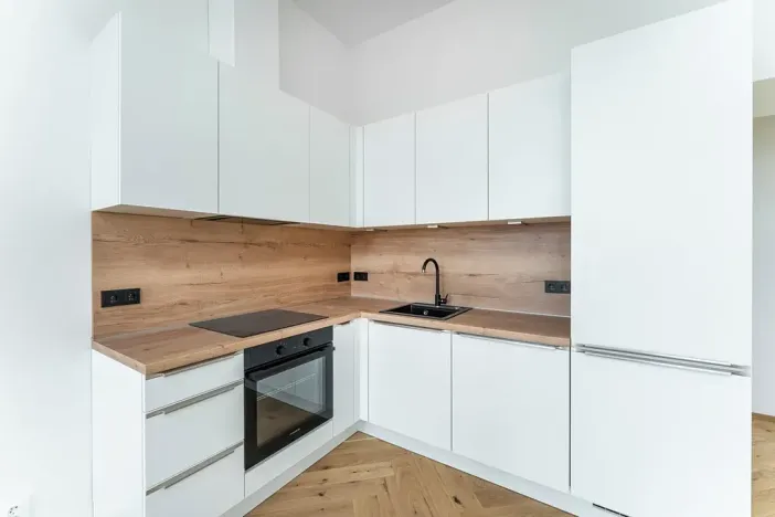 Prodej bytu 2+kk, Praha - Smíchov, Hořejší nábřeží, 47 m2