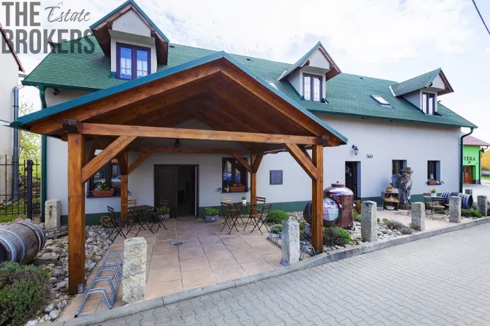 Prodej ubytování, Březí, Na štěrkách, 333 m2