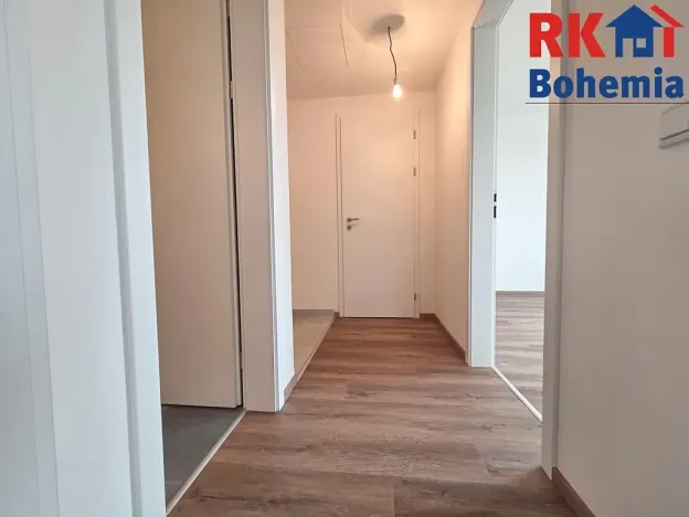 Pronájem bytu 2+kk, Praha - Kamýk, Hodkovická, 56 m2