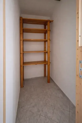 Pronájem bytu 3+1, Karlovy Vary, Gagarinova, 83 m2