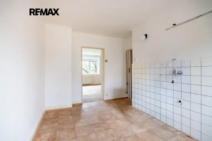 Prodej bytu 2+1, Praha - Dejvice, Na viničních horách, 58 m2