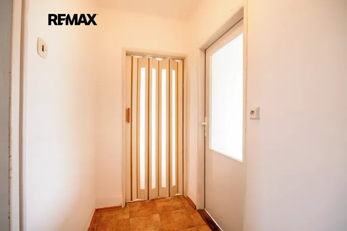 Prodej bytu 2+1, Praha - Dejvice, Na viničních horách, 58 m2