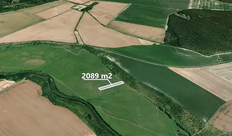 Prodej pole, Žiželice, 2089 m2