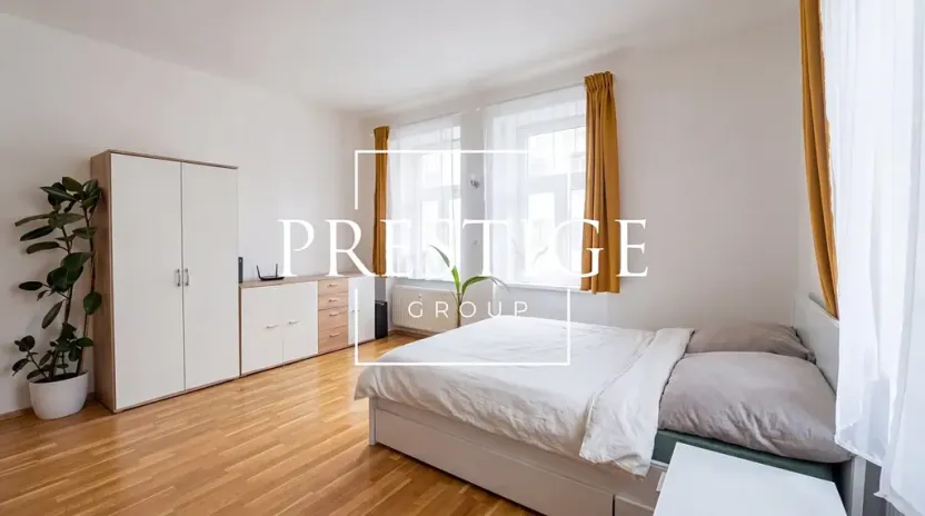 Pronájem bytu 1+kk, Praha - Holešovice, Veletržní, 40 m2