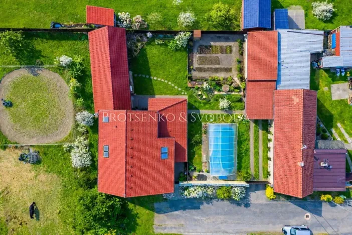 Prodej rodinného domu, Přerov nad Labem, 283 m2