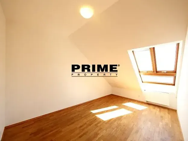 Pronájem kanceláře, Praha - Smíchov, Štefánikova, 168 m2