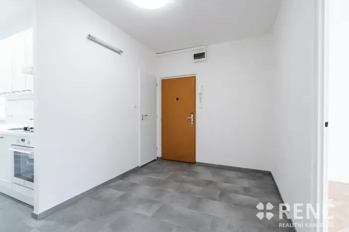 Pronájem bytu 3+1, Brno, Řezáčova, 75 m2