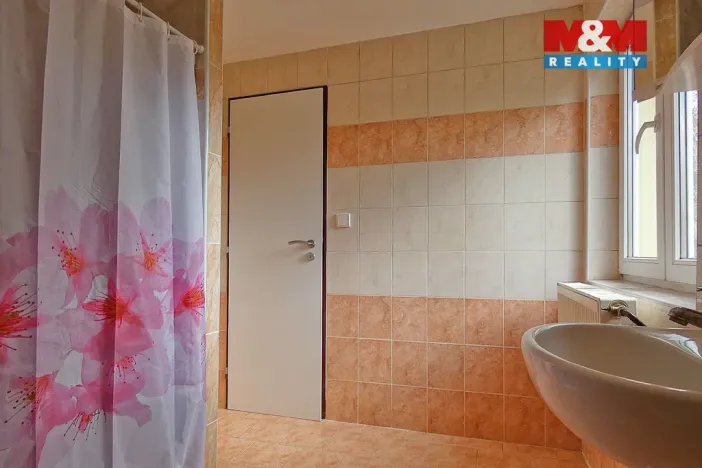 Pronájem bytu 1+1, Červené Pečky, Dobešovice, 40 m2