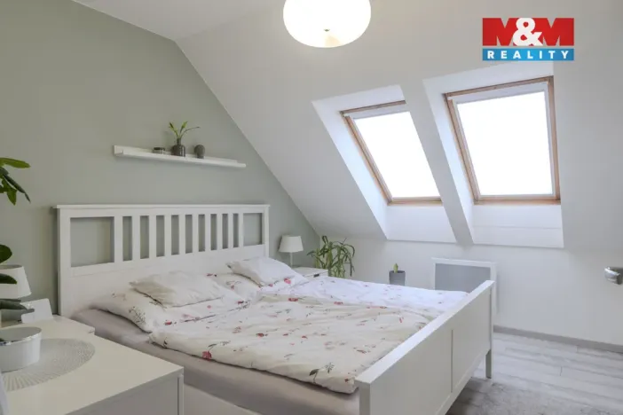 Prodej bytu 3+1, Zlín - Kudlov, Žlutá, 87 m2