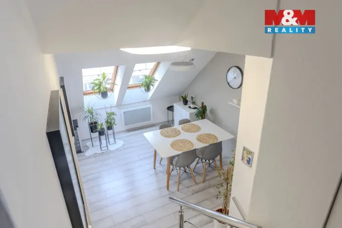 Prodej bytu 3+1, Zlín - Kudlov, Žlutá, 87 m2