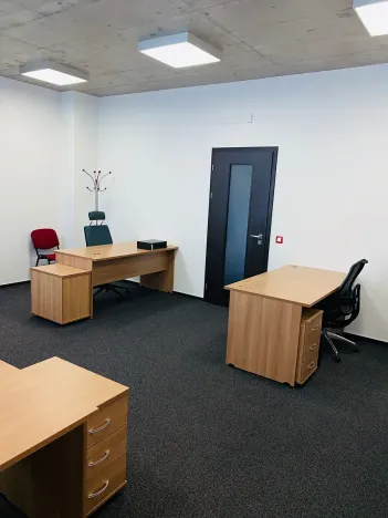 Pronájem kanceláře, Pardubice, Bělehradská, 19 m2