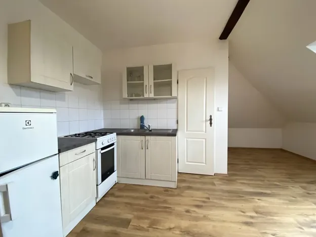 Pronájem bytu 1+kk, Brno, Řehořova, 31 m2