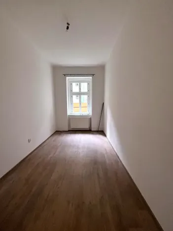 Pronájem bytu 3+1, Praha - Karlín, Sokolovská, 82 m2
