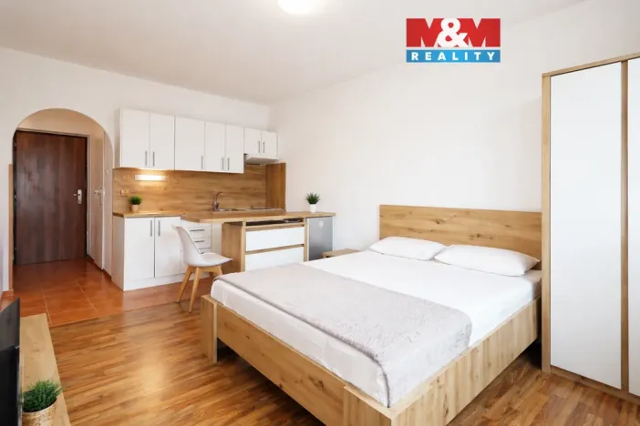 Prodej bytu 1+kk, Karlovy Vary - Rybáře, U Koupaliště, 26 m2