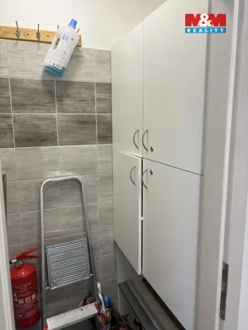 Pronájem obchodního prostoru, Rožnov pod Radhoštěm, Nádražní, 36 m2