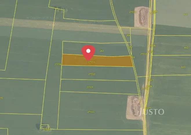 Prodej pole, Černuc, 7167 m2