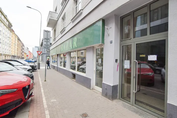 Pronájem bytu 2+kk, Praha - Holešovice, Přístavní, 62 m2