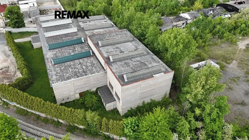 Prodej výrobních prostor, Roudnice nad Labem, Pracnerova, 2250 m2