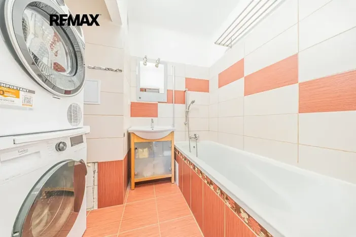 Prodej bytu 3+1, Ledce, 71 m2