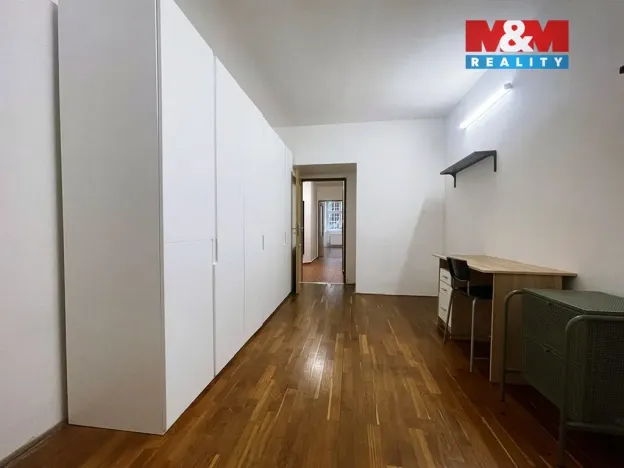 Prodej bytu 2+kk, Praha - Bubeneč, Eliášova, 46 m2