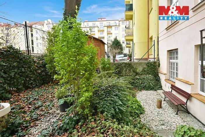 Prodej bytu 2+kk, Praha - Bubeneč, Eliášova, 46 m2