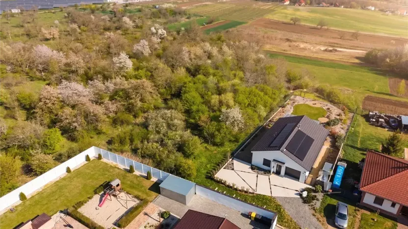 Prodej pozemku pro bydlení, Drnholec, 2082 m2