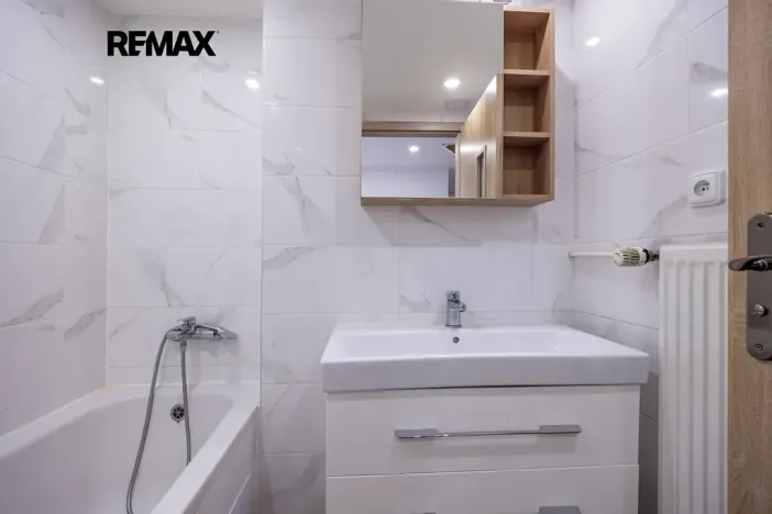 Pronájem bytu 4+kk, Praha - Modřany, Plovdivská, 82 m2