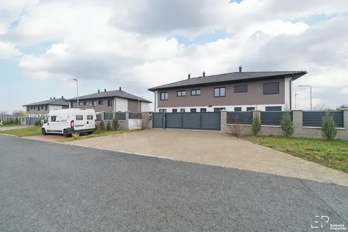 Pronájem rodinného domu, Tuřany, 117 m2