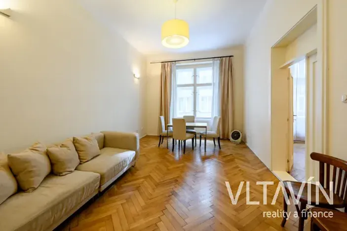 Pronájem bytu 2+1, Praha - Staré Město, Benediktská, 63 m2