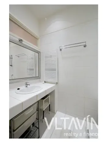 Pronájem bytu 2+1, Praha - Staré Město, Benediktská, 63 m2