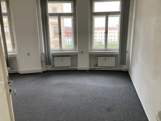 Pronájem kanceláře, Brno, Malinovského náměstí, 18 m2