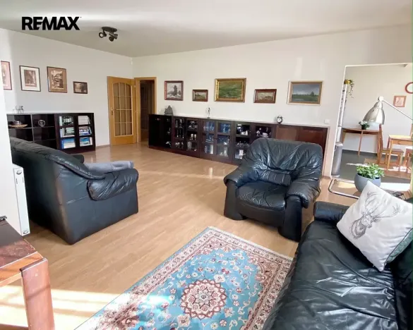 Pronájem bytu 4+1, Vestec, Ve Stromkách, 123 m2