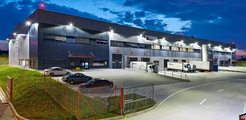 Pronájem skladu, Hostivice, 2700 m2