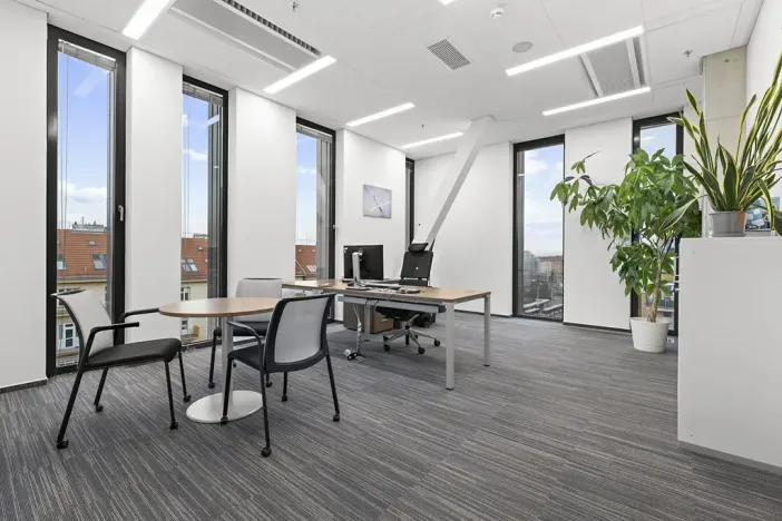 Pronájem kanceláře, Praha - Dejvice, Evropská, 1751 m2