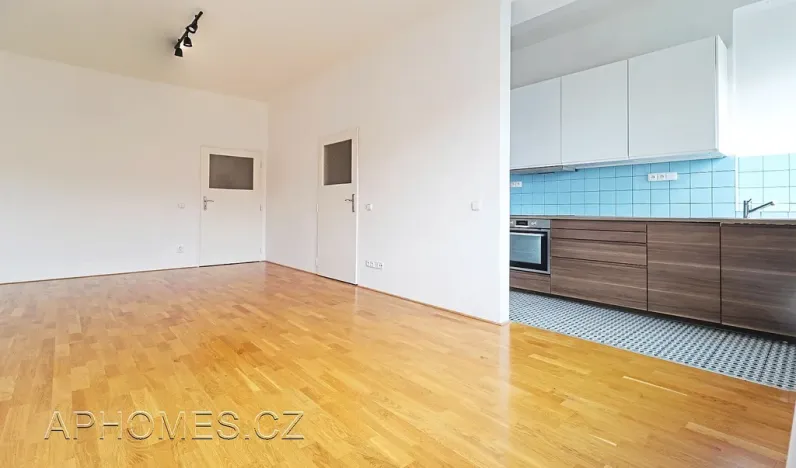 Pronájem bytu 2+kk, Praha - Nusle, U čtyř domů, 62 m2