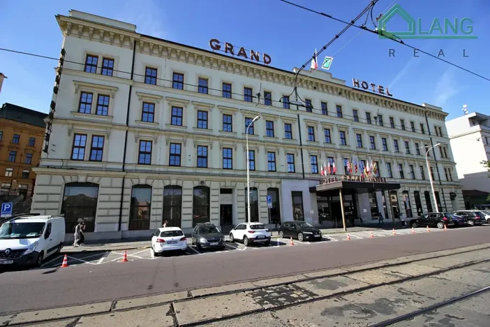 Pronájem obchodního prostoru, Brno, Benešova, 160 m2