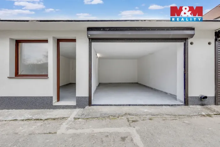 Prodej bytu 3+kk, Lochovice, 59 m2