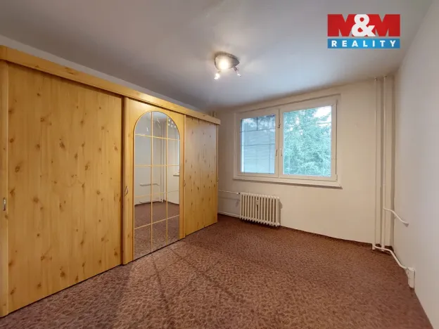 Prodej bytu 3+1, Klášterec nad Ohří, Školní, 66 m2