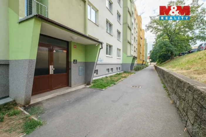 Prodej bytu 3+1, Klášterec nad Ohří, Školní, 66 m2