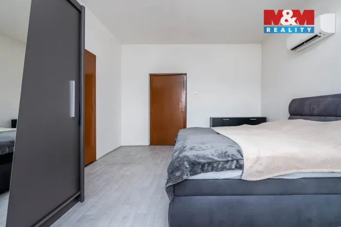 Prodej činžovního domu, Dymokury, Lesní, 280 m2