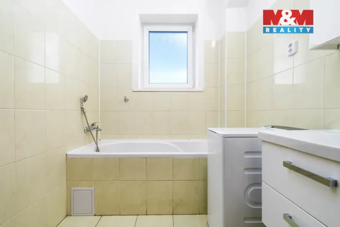 Prodej činžovního domu, Dymokury, Lesní, 280 m2