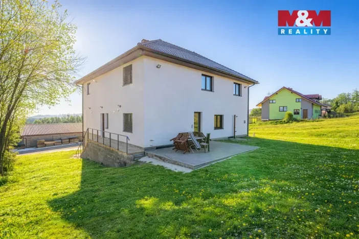 Prodej rodinného domu, Neustupov, 450 m2