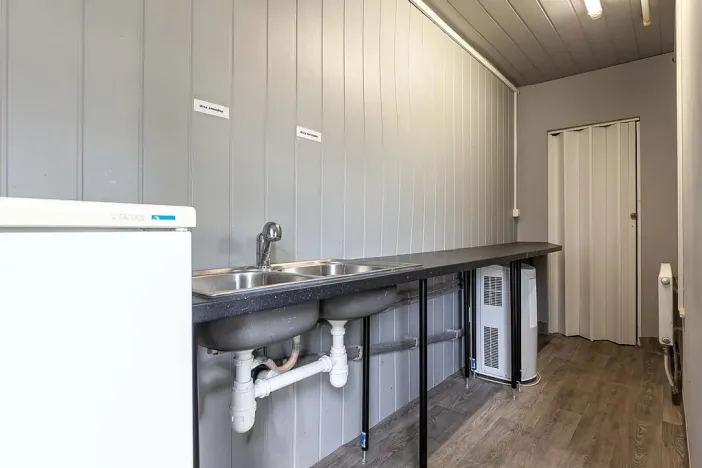 Prodej obchodního prostoru, Praha - Horní Počernice, Běluňská, 24 m2