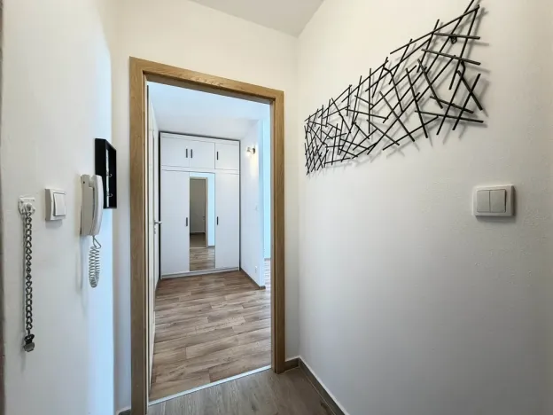 Pronájem bytu 2+kk, Pardubice - Zelené Předměstí, nábřeží Závodu míru, 42 m2