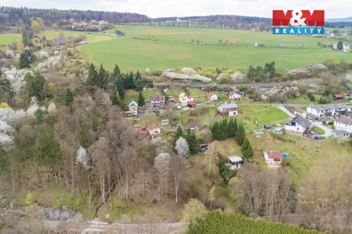 Prodej zahrady, Plasy, 860 m2